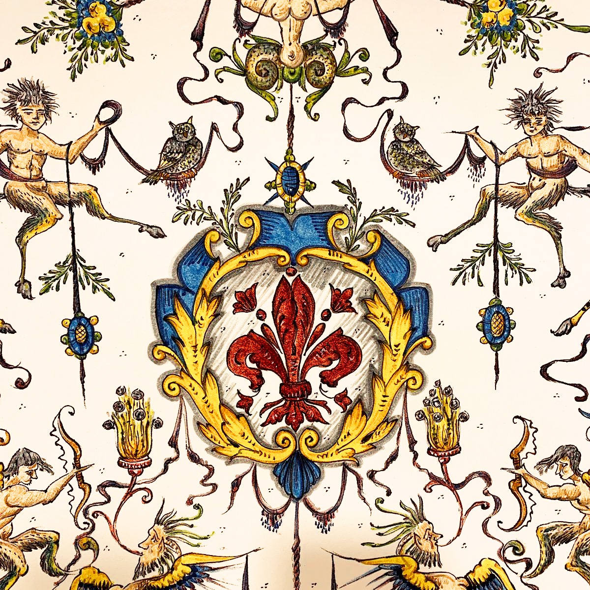 WALL PLATE CM.60D design: RAFFAELLESCO GROTTESCHE